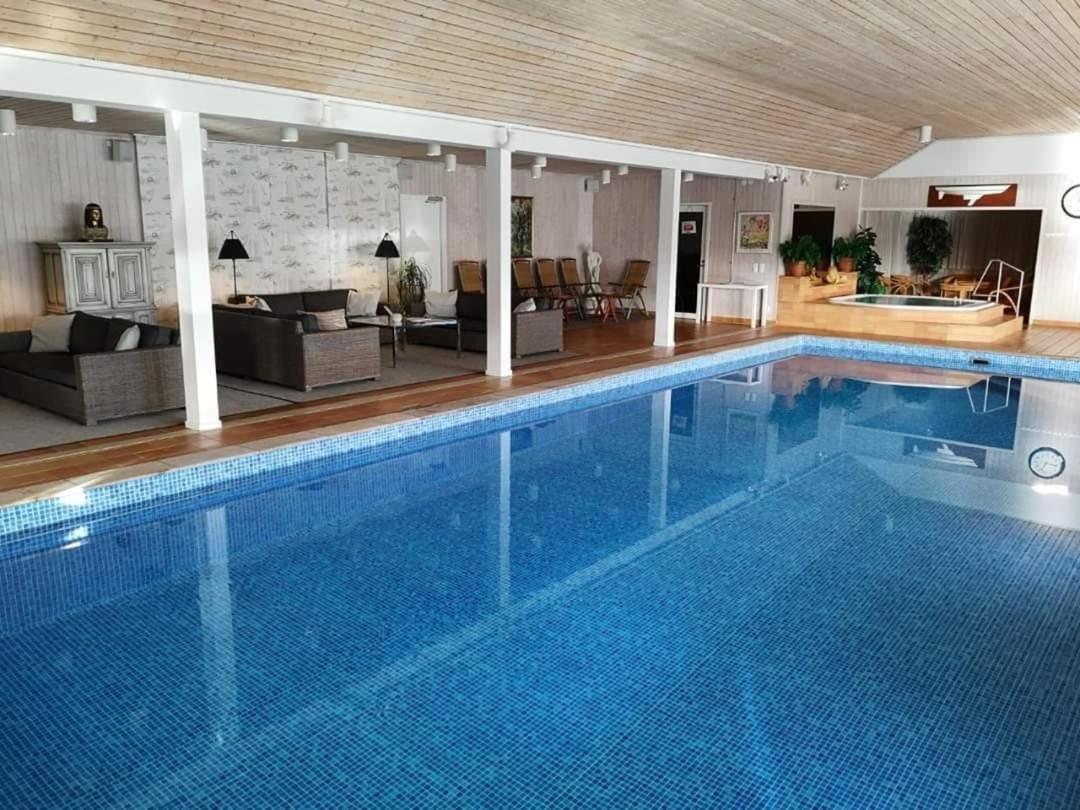 Sandvik Gard Spa & Konferens Обю Екстер'єр фото